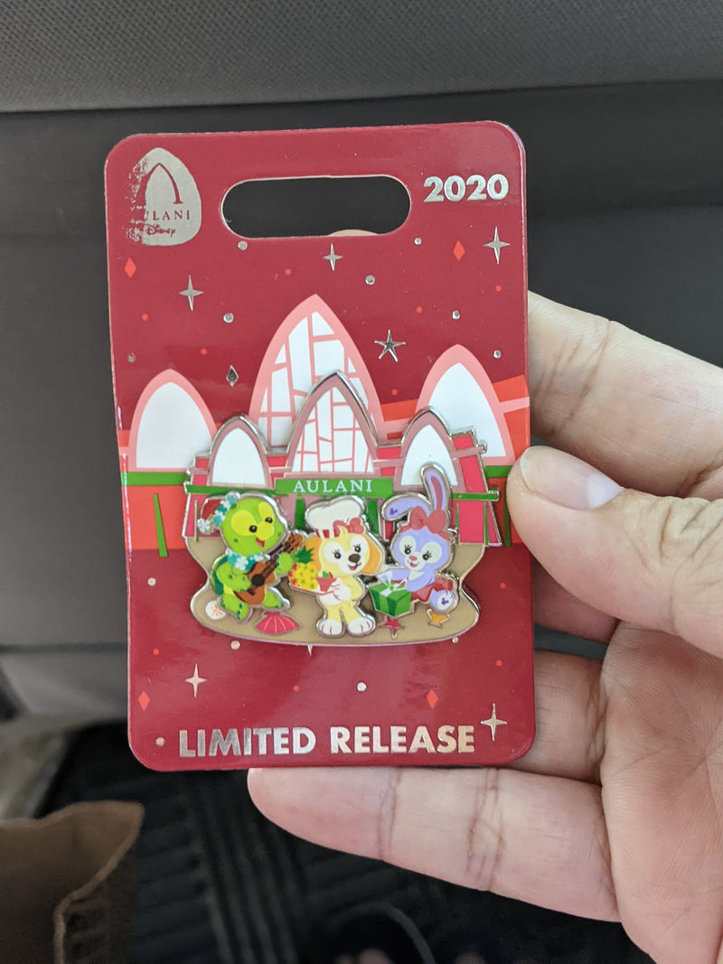 2020 Christmas Duffy and Friends Pin