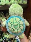 Olu in Tori Richard Plush